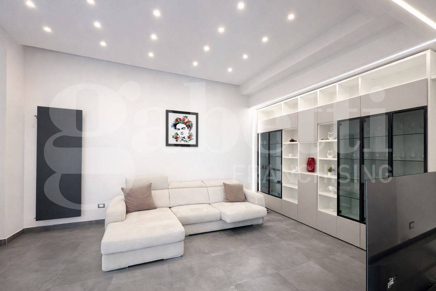 Four-Room Apartment with Panoramic Terrace in Central Scafati - 5
