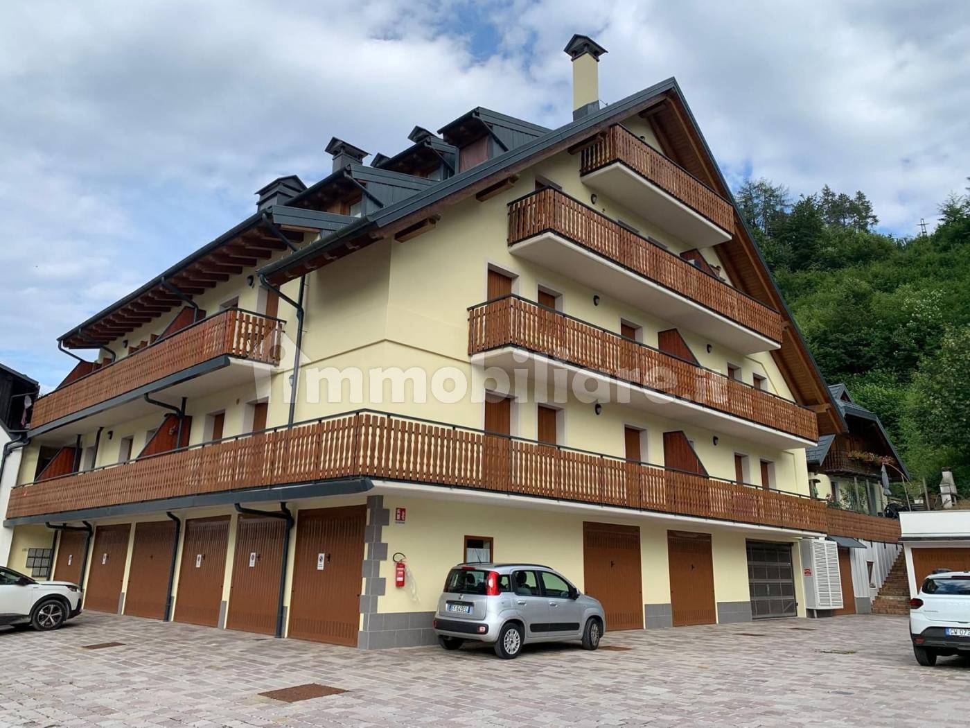 Apartmán 2+kk s panoramatickou terasou a garáží v Tarvisiu - 2