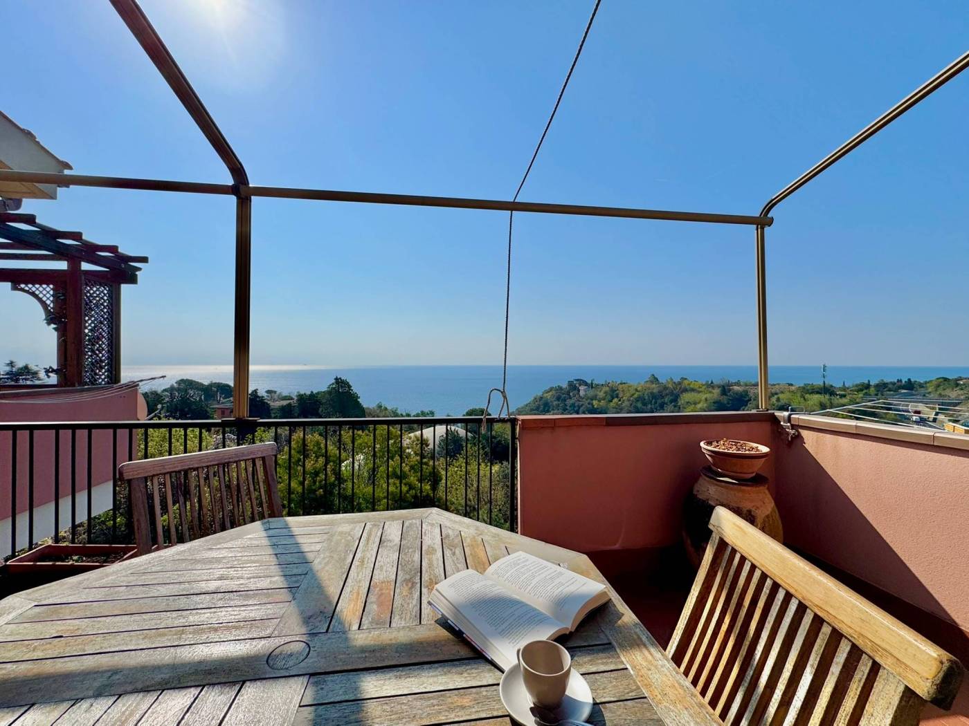 Two-Level Apartment with Sea-View Terraces in Varazze