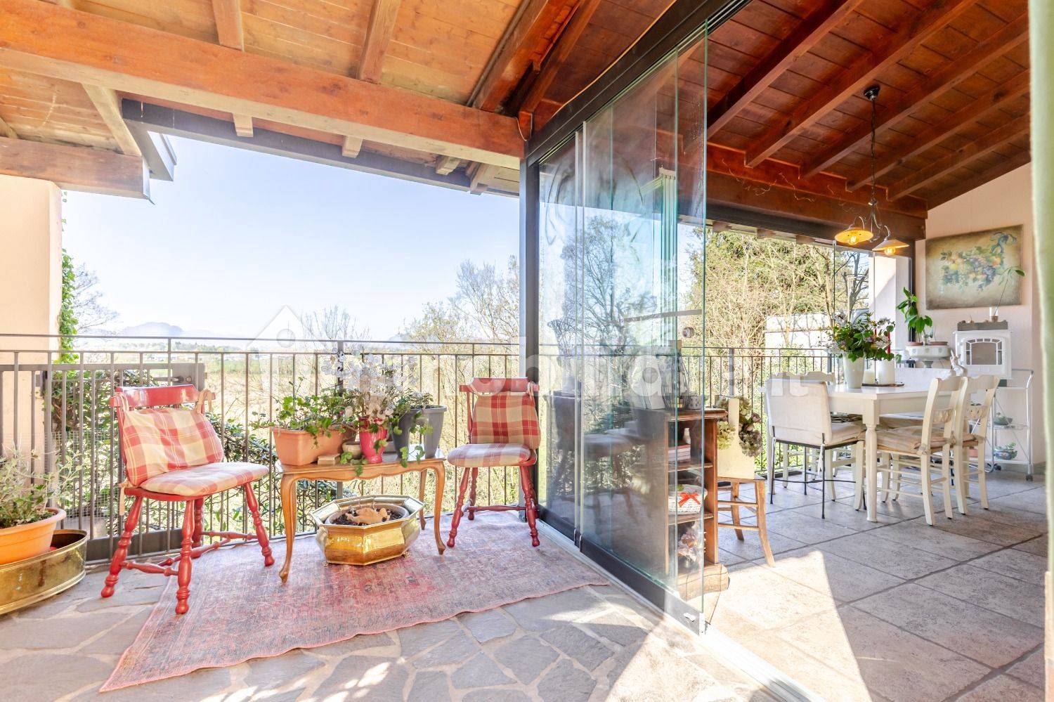 Independent Three-Level Home with Veranda in Vedano Olona