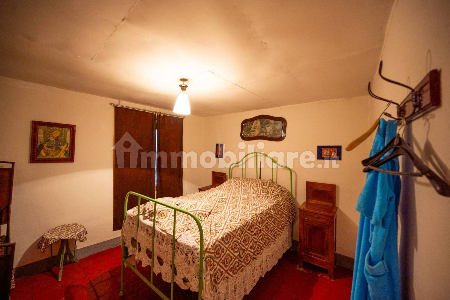 Historic Rustic Property to Renovate with Large Garden in Trescore Balneario - 2