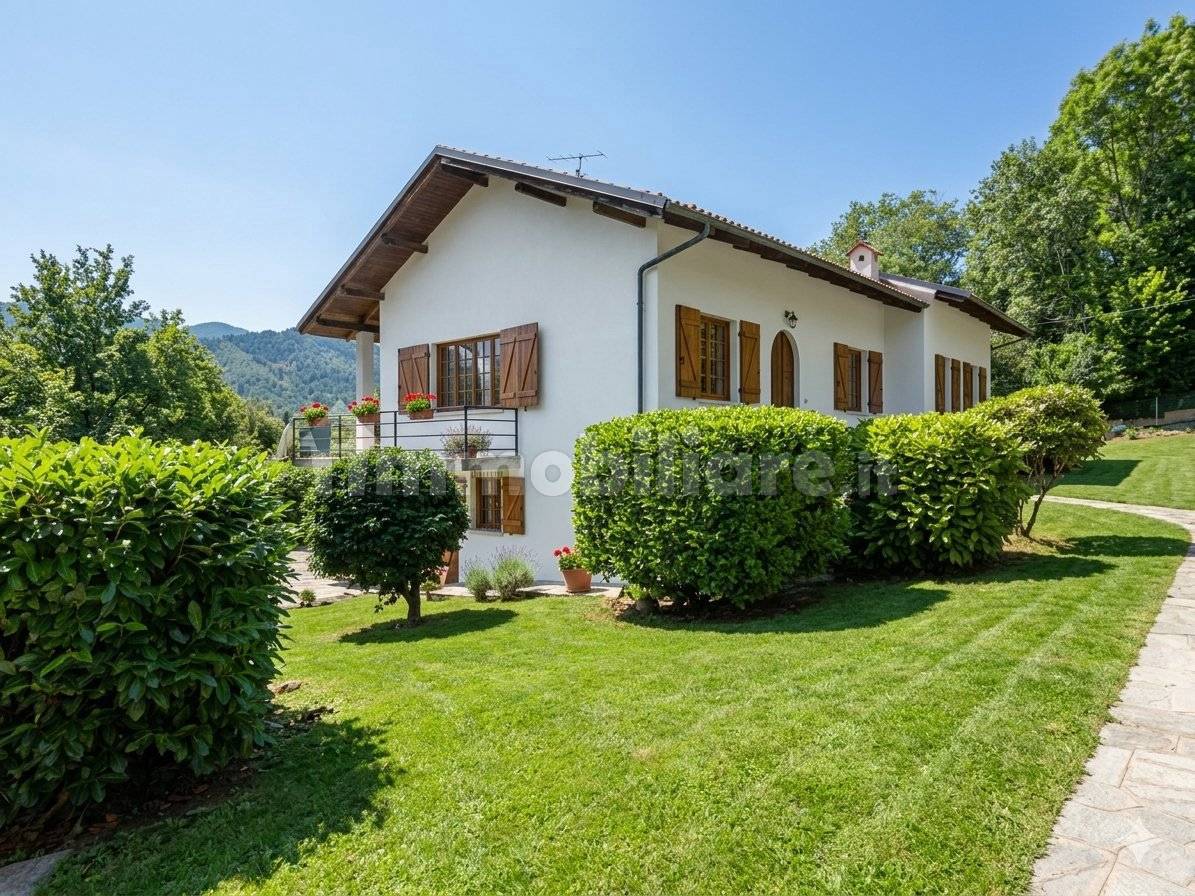 Villa with Land and Views in Lanzo Torinese