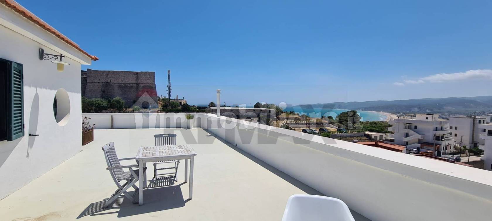 One-Bedroom Apartment in Vieste with Sea-View Terrace