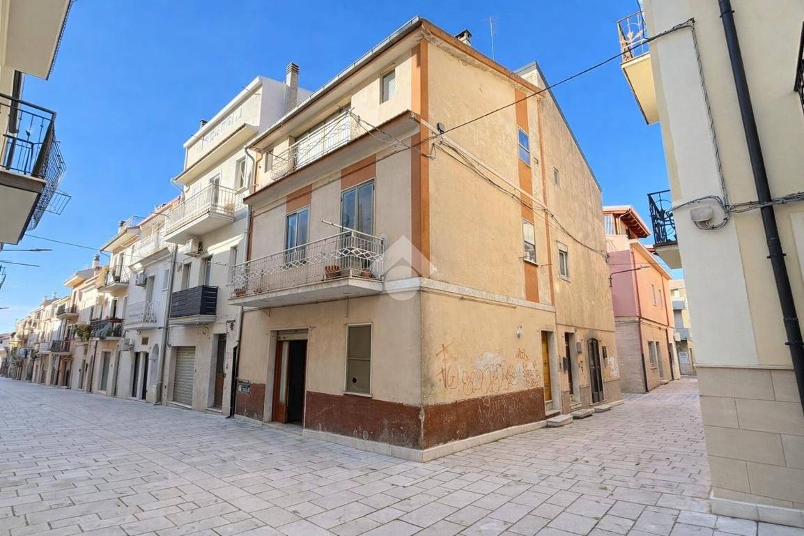 Townhouse in San Giovanni Rotondo, Via Cavour