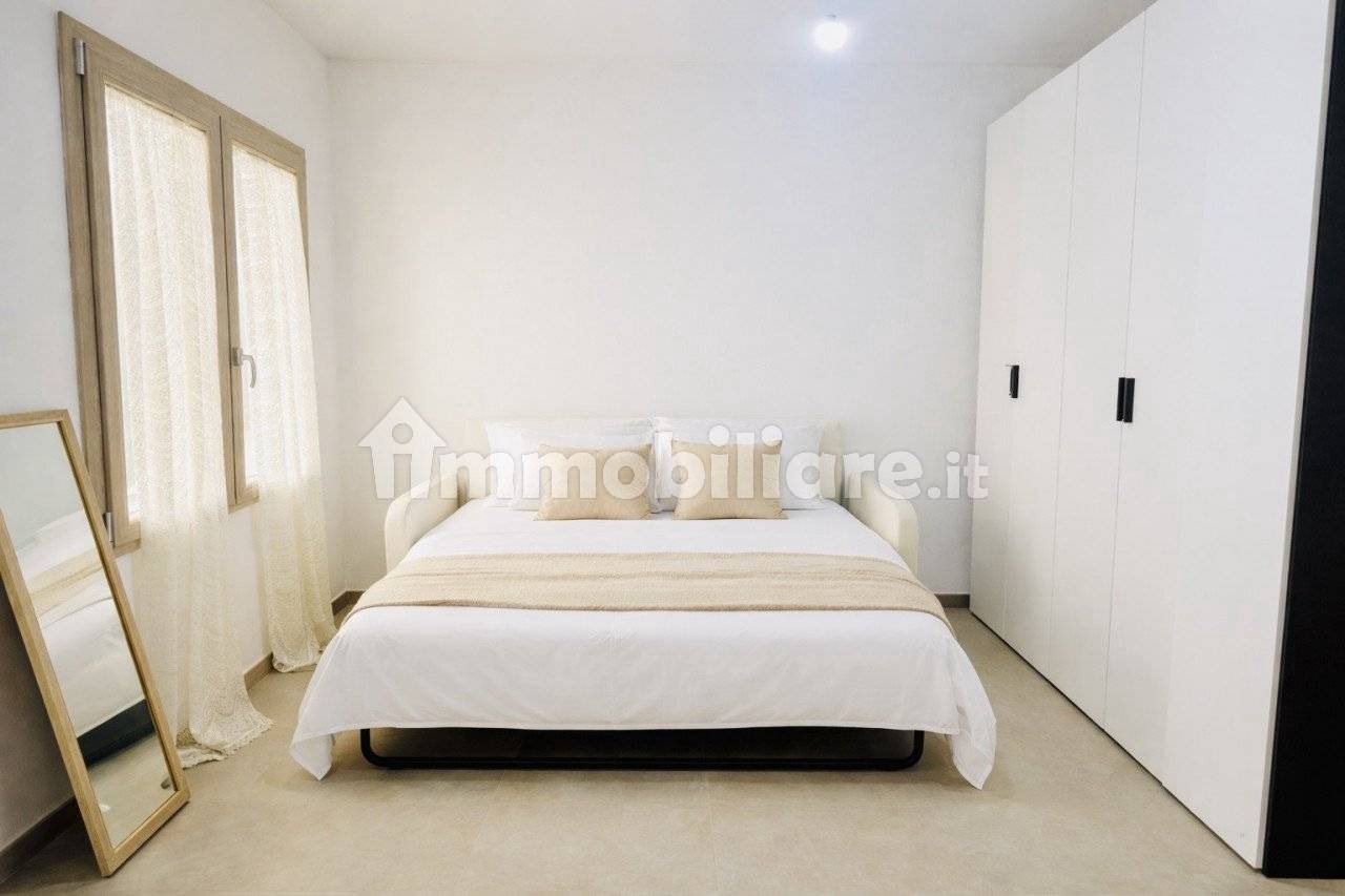 Renovated Three-Room Apartment with Balcony in Siniscola - 2