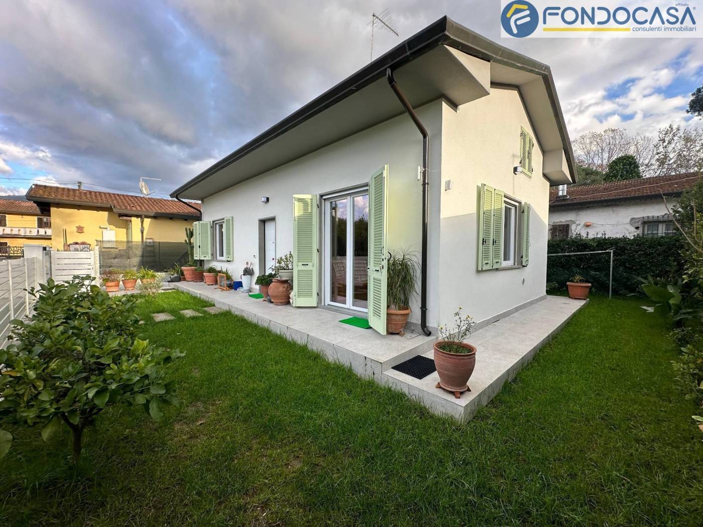 Small Villa in Marina di Ronchi, Massa